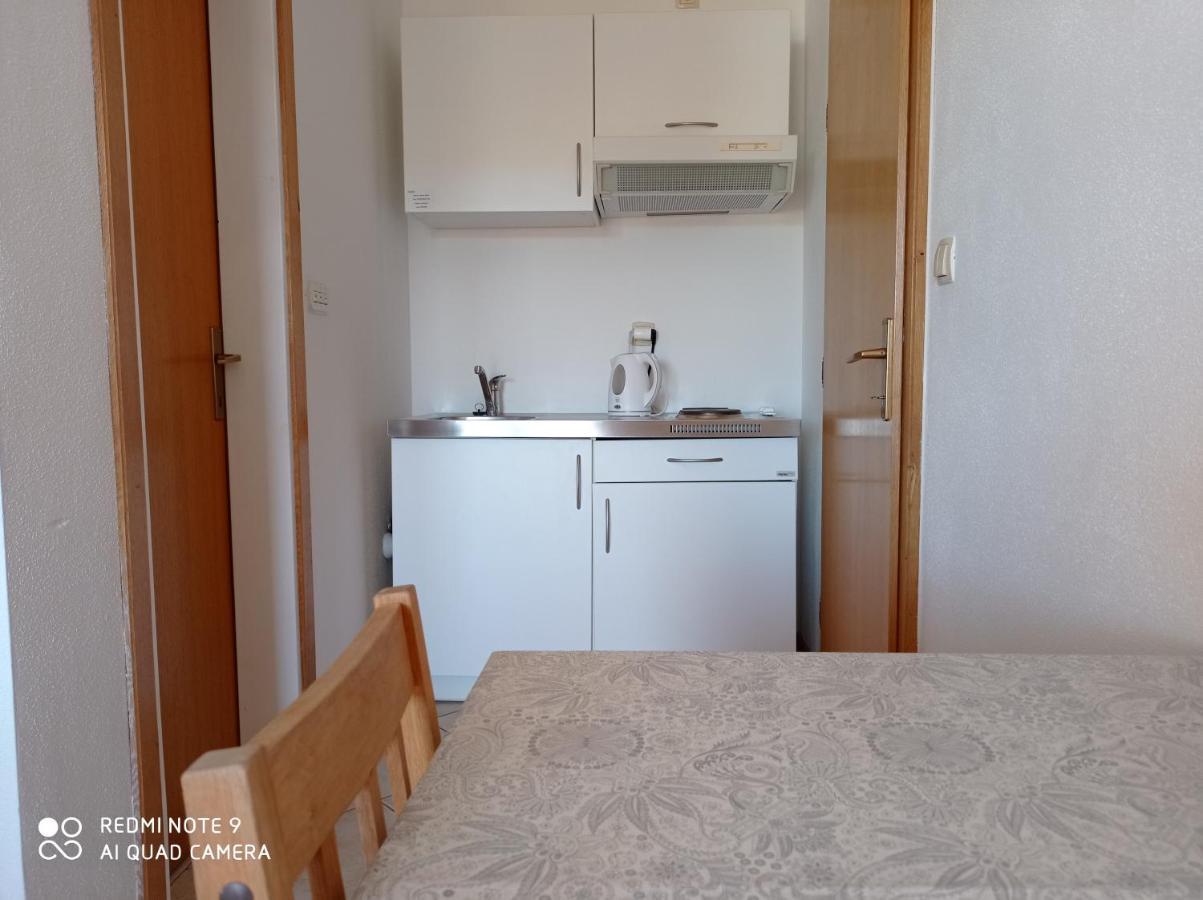 Studio Apartment With Balcony Trogir Extérieur photo